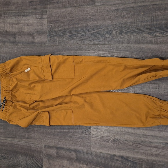 Weatherproof Tan Cargo Joggers - Picture 1 of 5